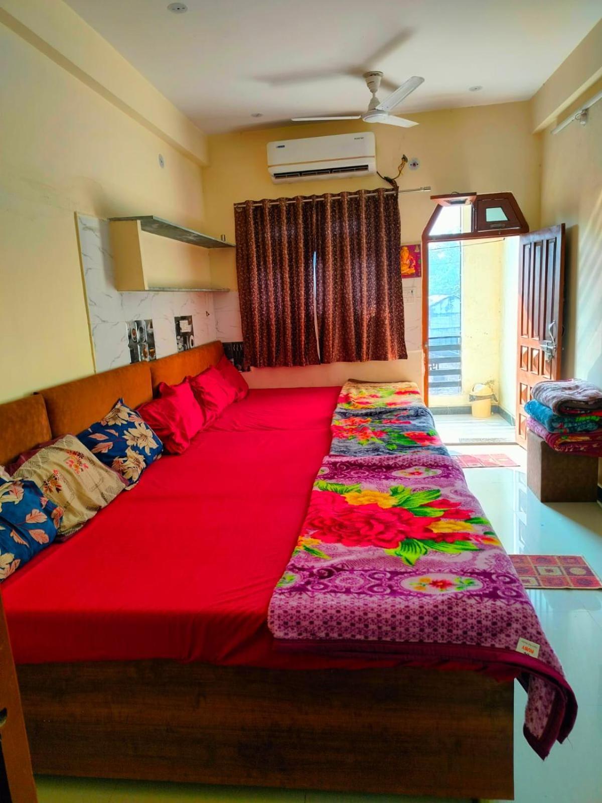 Hotel Maruti Palace Ujaim Exterior foto